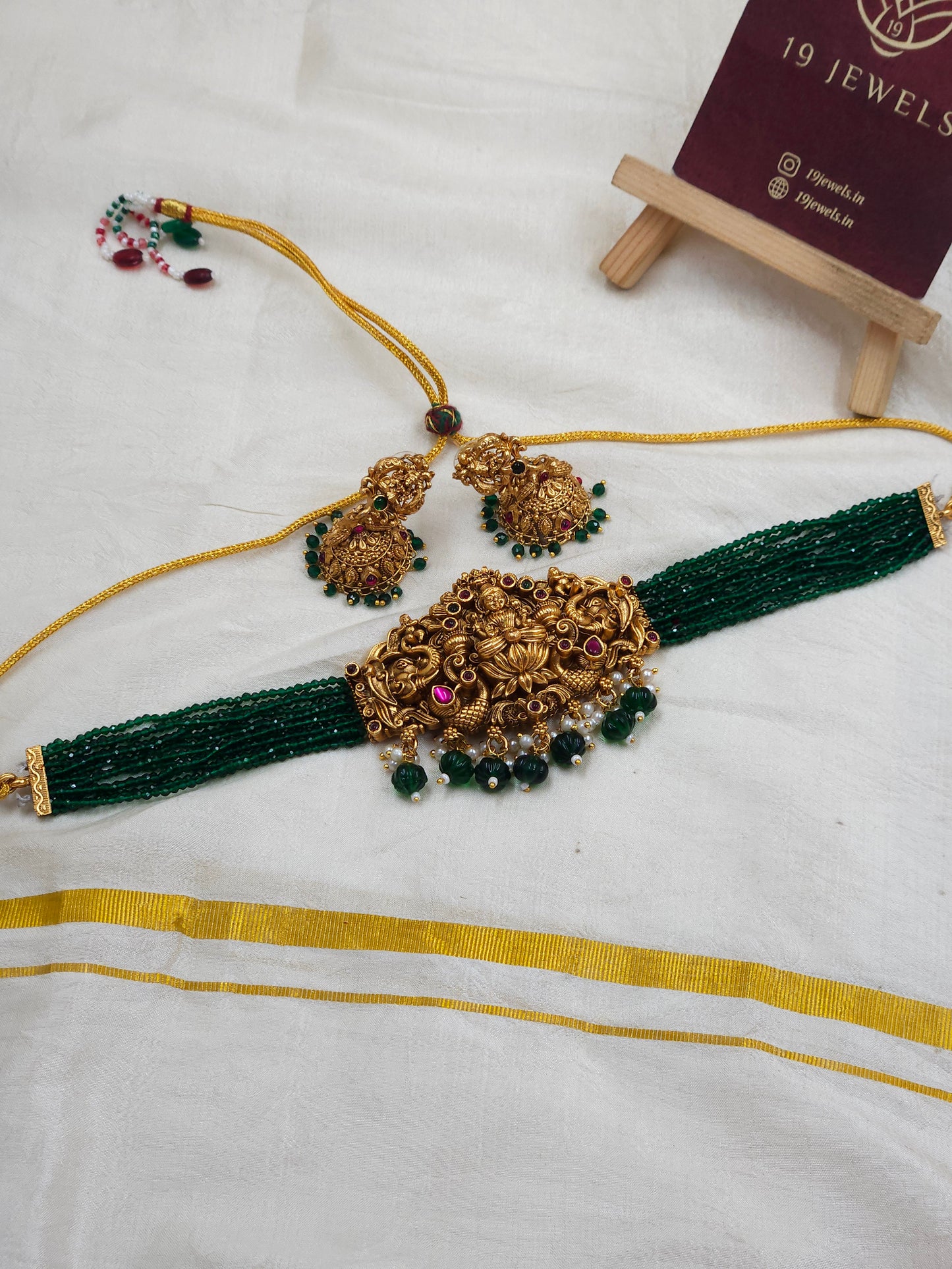 Green crystal bead choker N1315-A10