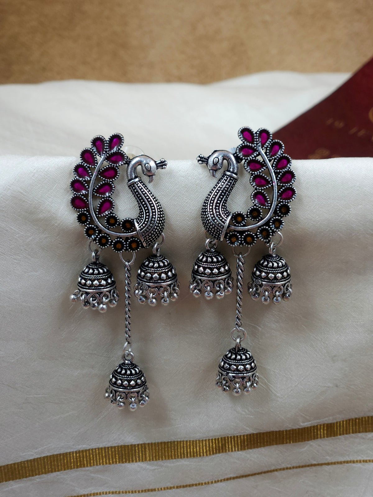 Silver peacock Jumka Jm467