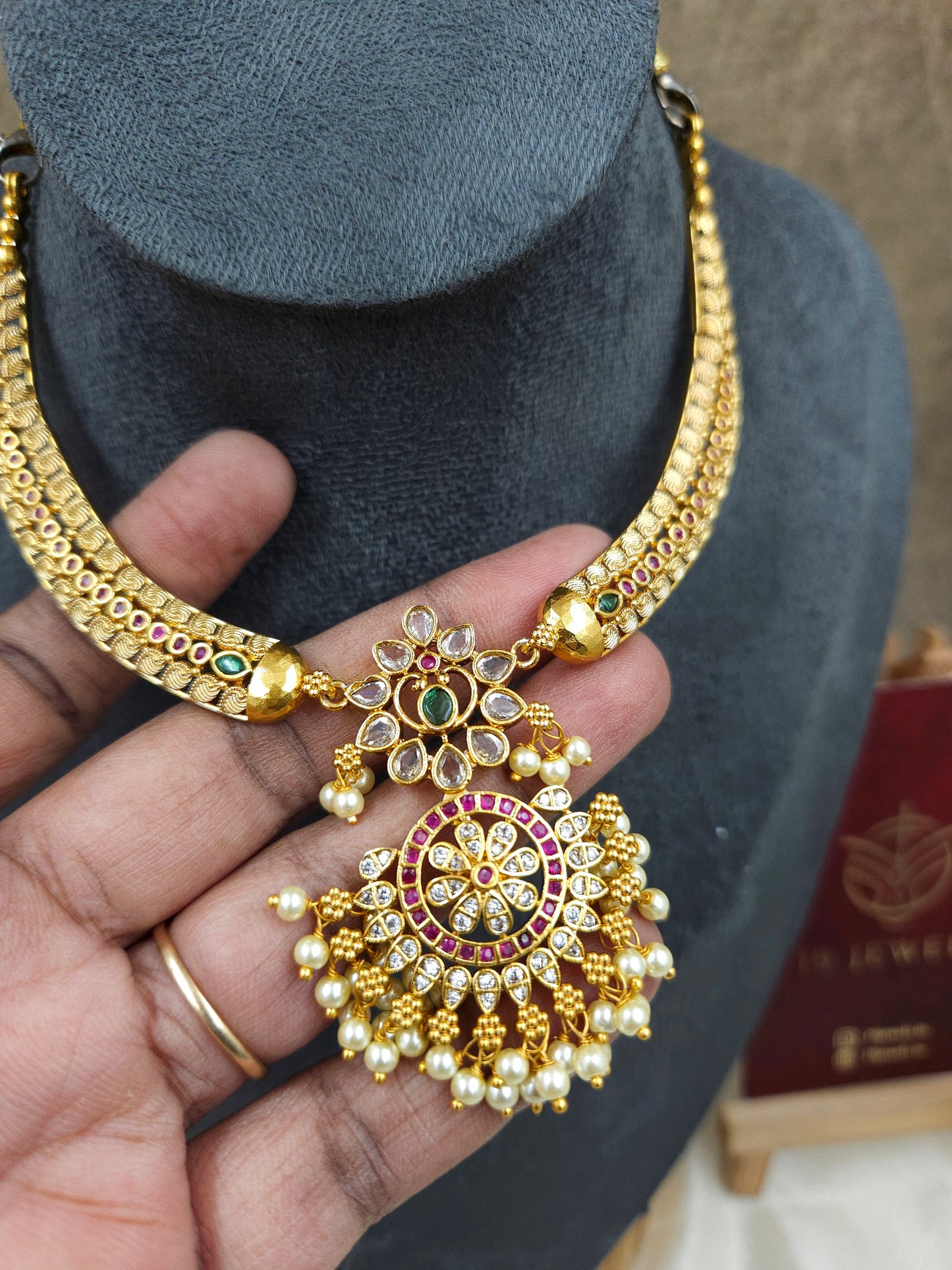 Hasli necklace N1335-B2