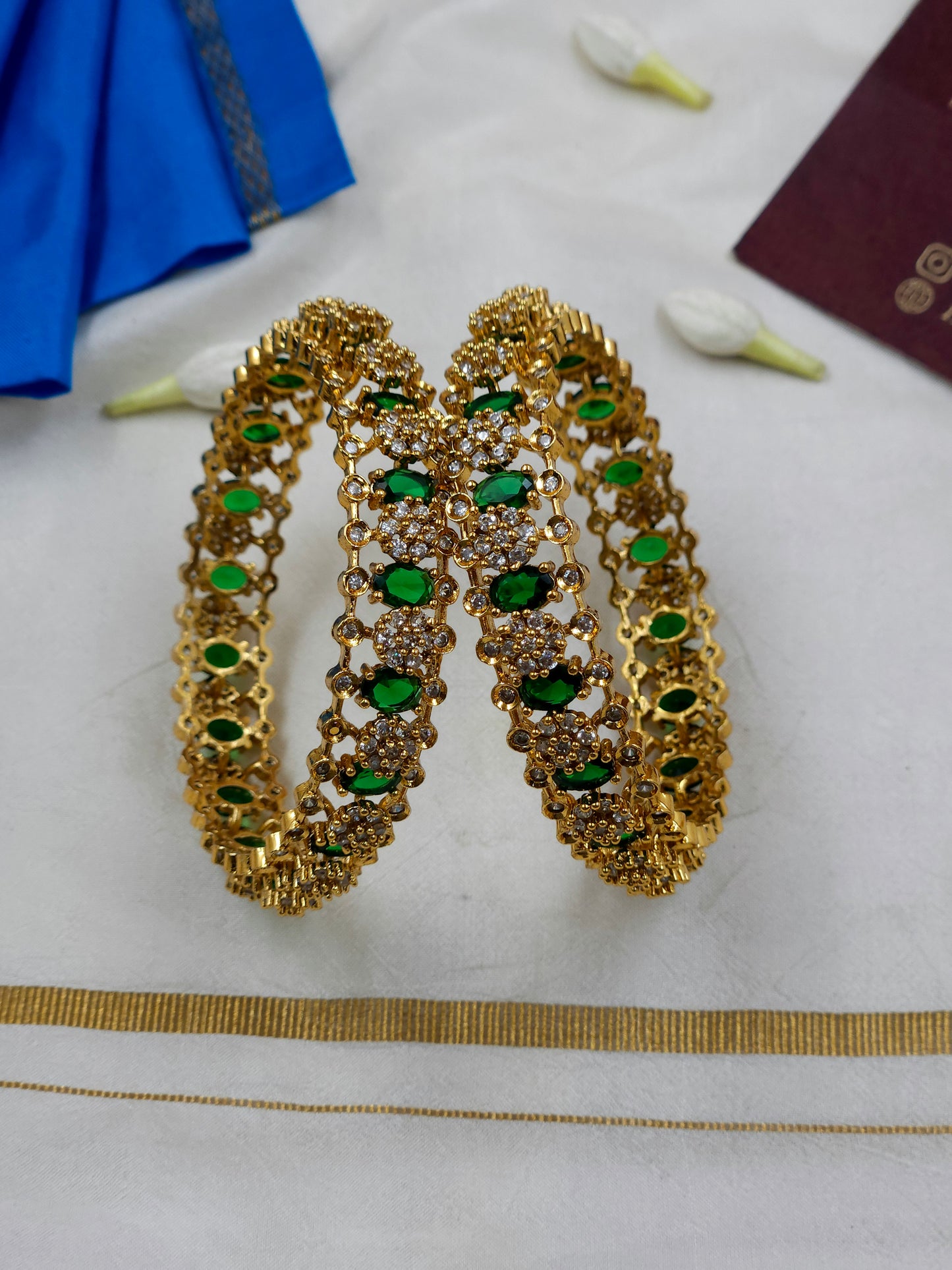 Ad emerald Bangle set Bn272