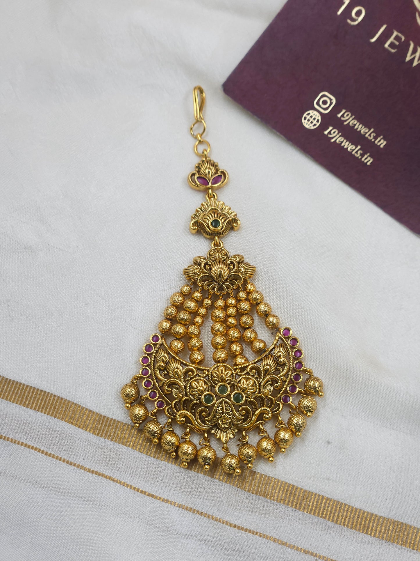 Antique Mangtika T393