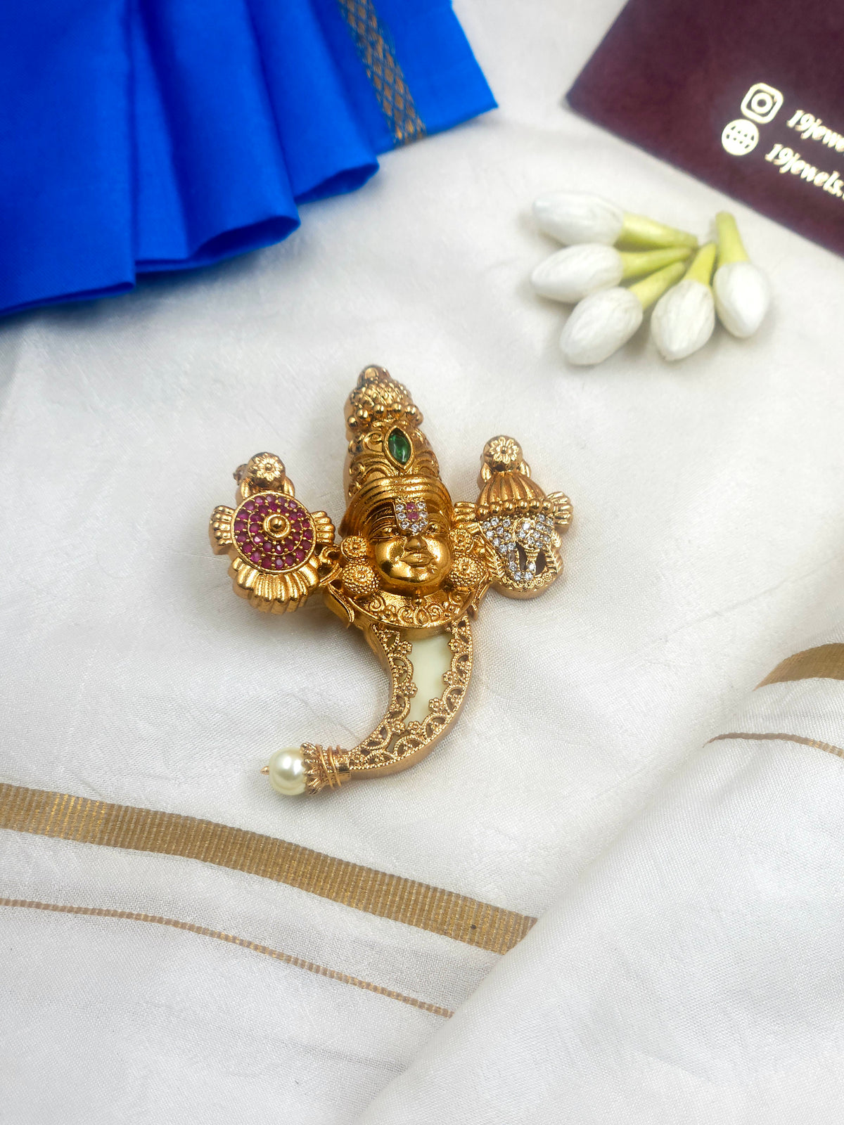 Sanku chakra Balaji pendant N1711
