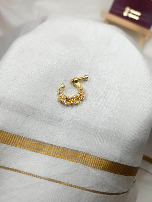 Right Screwed Nose pin 104