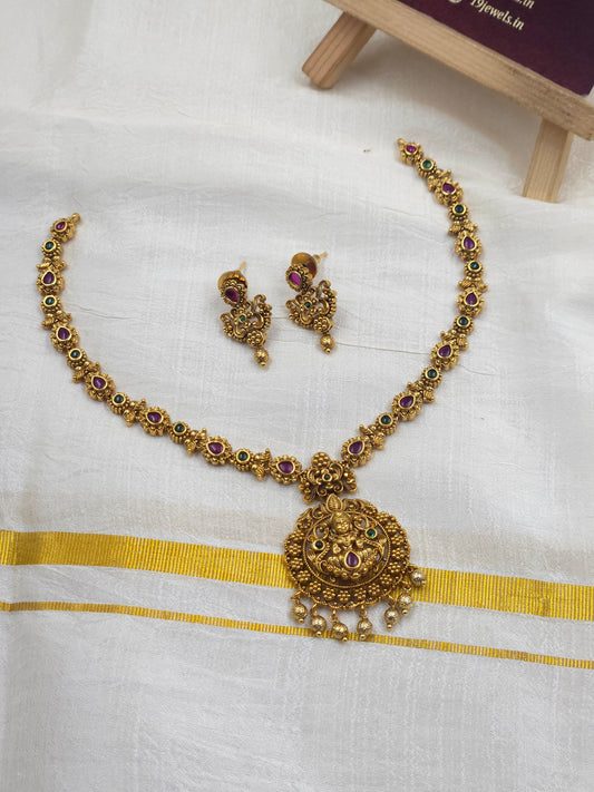 Kanaka durka antique necklace N1233