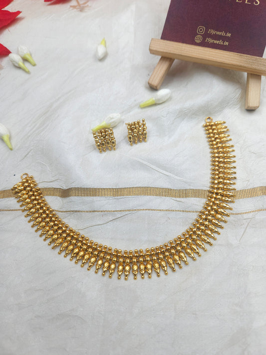 Swarana Rekha necklace N1105