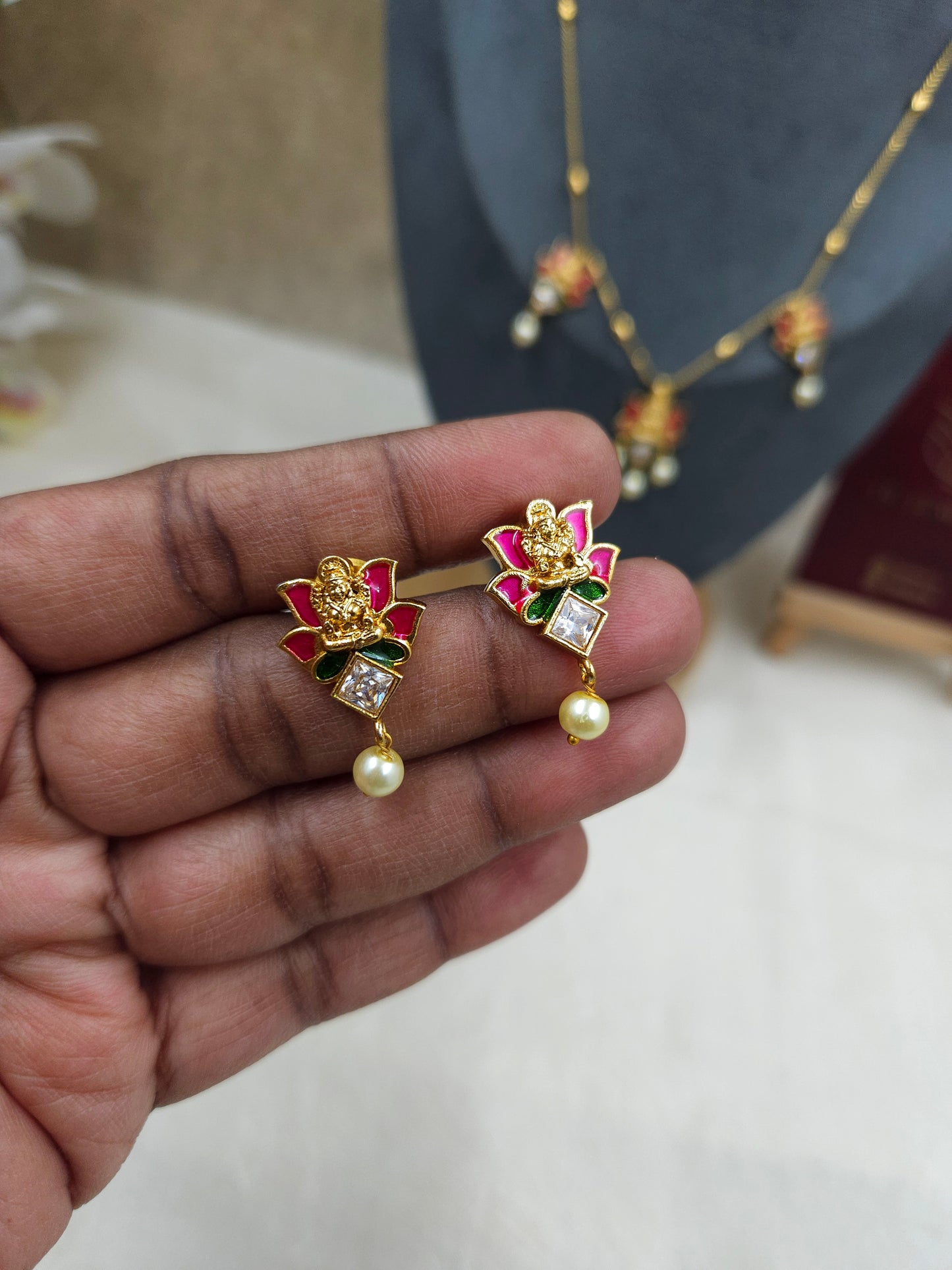 Invisible Necklace N1392