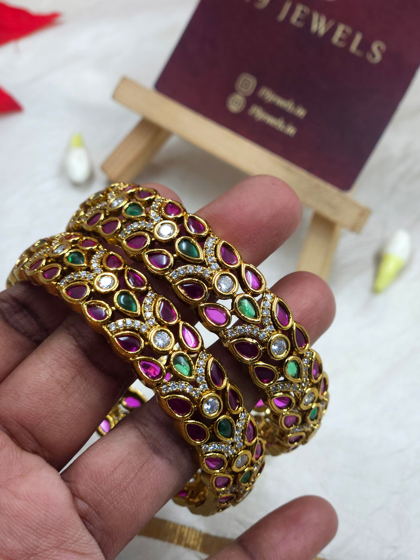 Premium cz kempu stone bangle Bn137