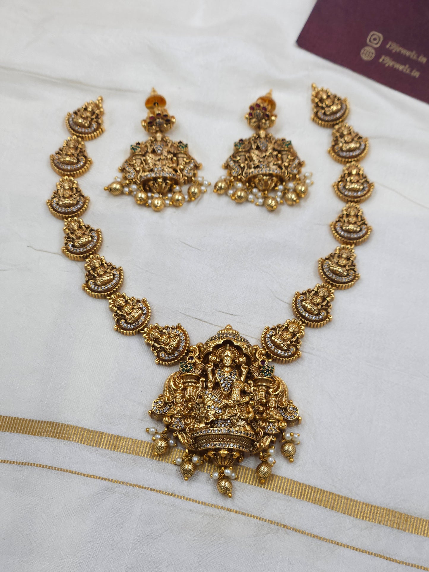 Antique necklace N1534-B18
