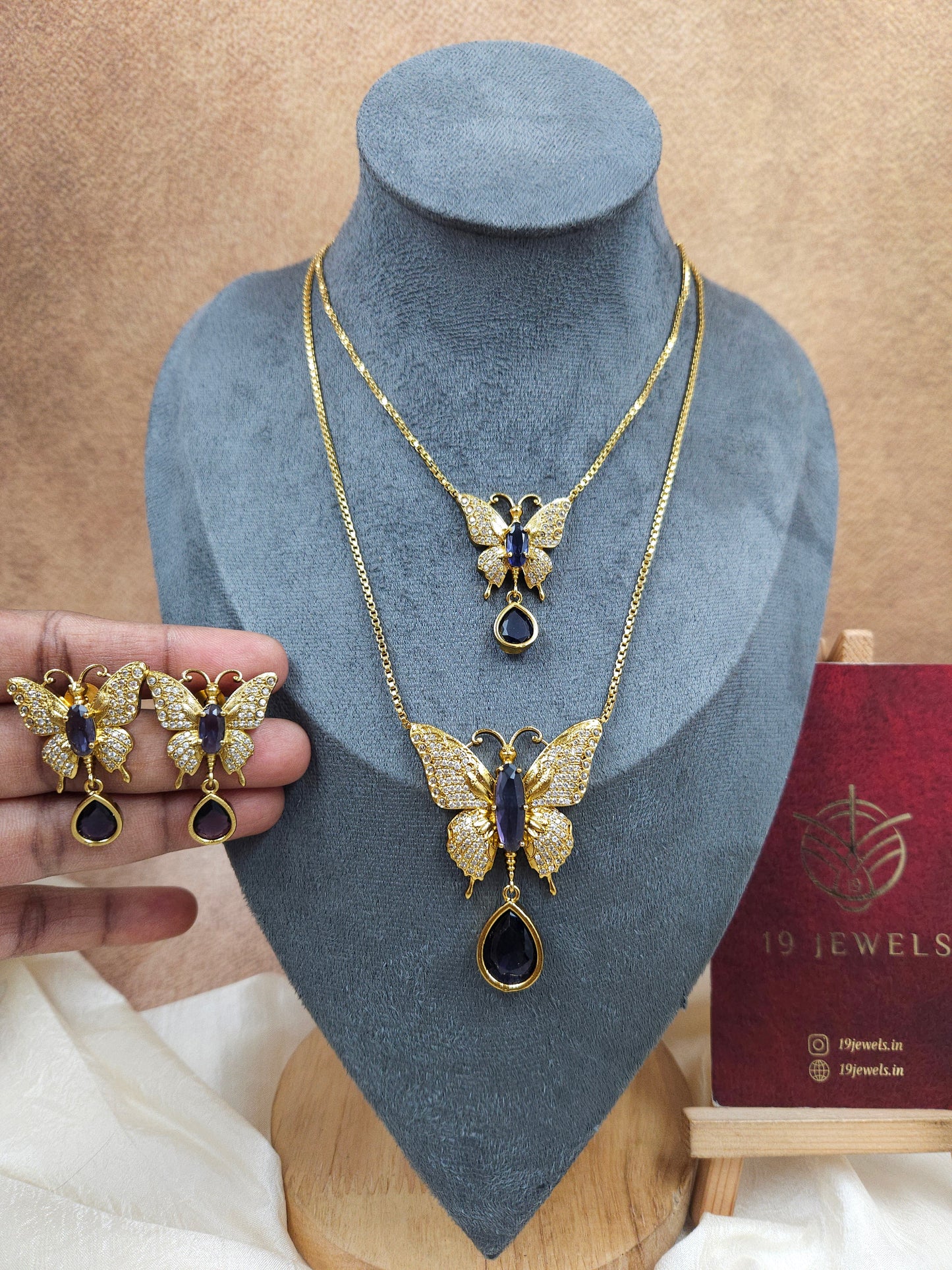 2 step butterfly necklace N1491-A22