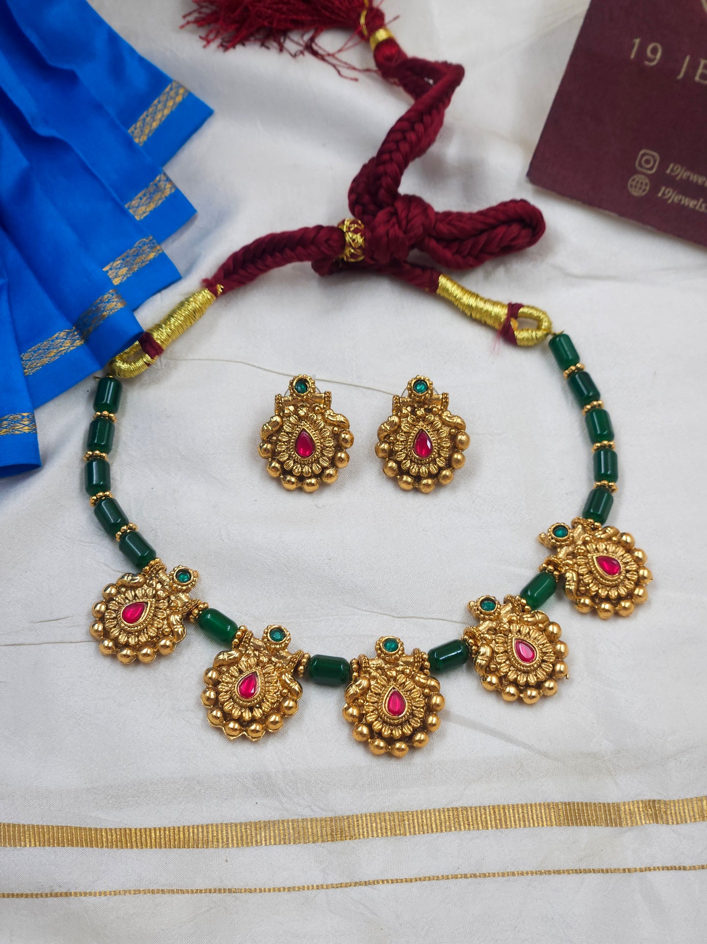 Beaded necklace N1596-A2