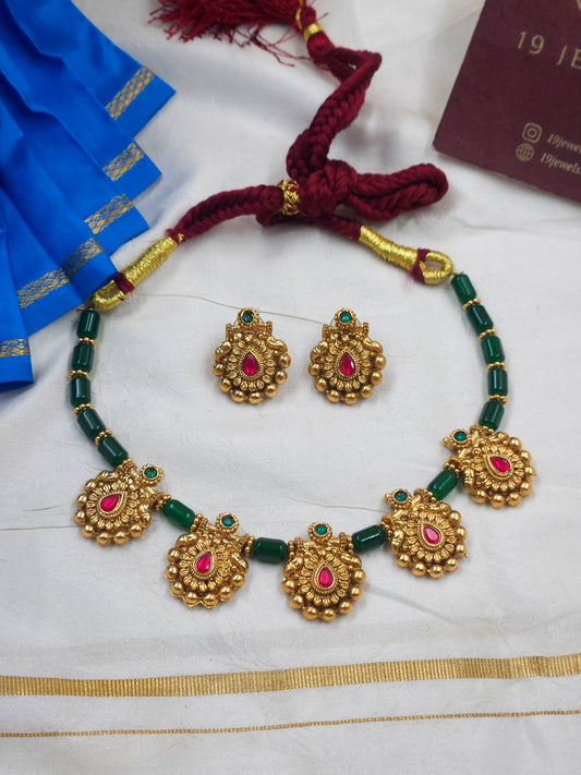 Beaded necklace N1596-A2