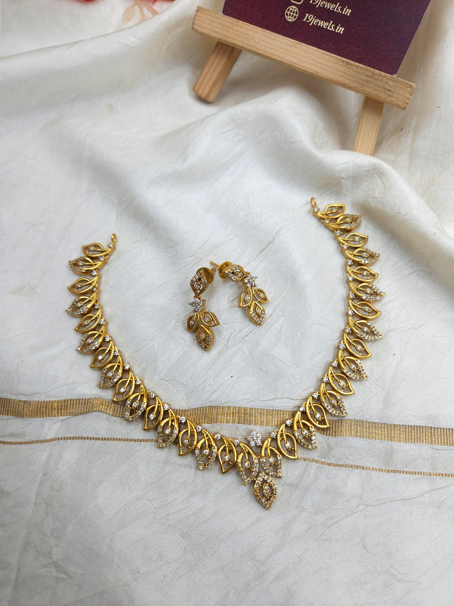 Ad necklace set N622