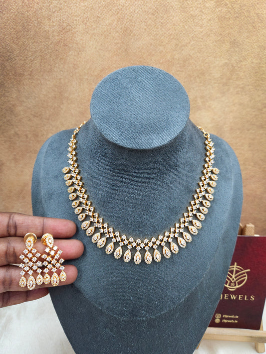 Diamond-style necklace N1429