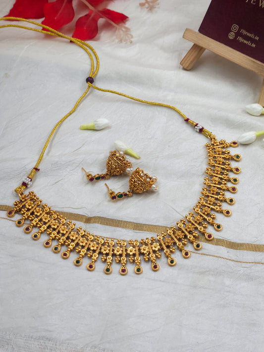 Non idol necklace set N1113