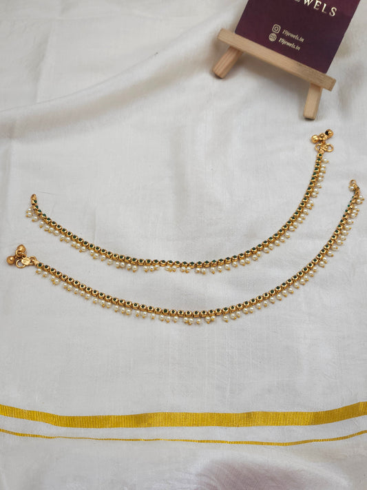 Green stone pearl hang anklet An076