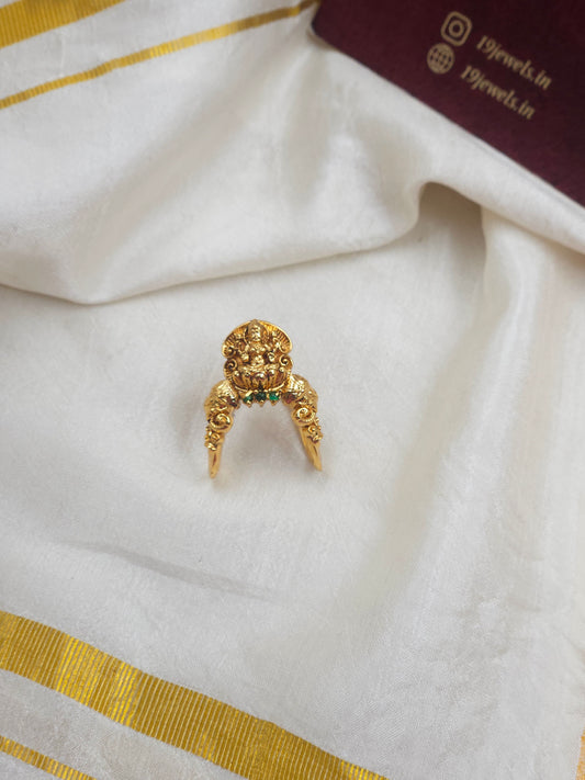 Vangi type Finger ring Fg042