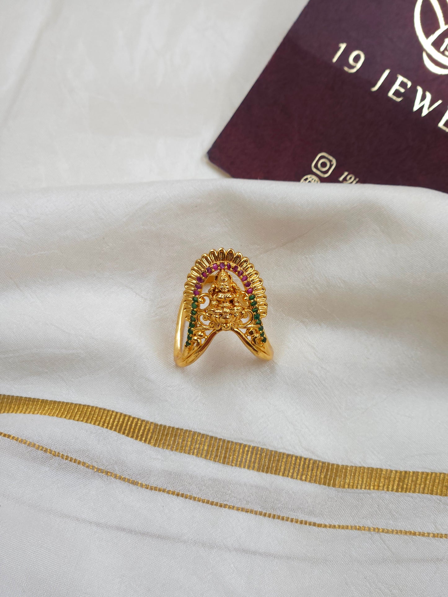 Vangi type Finger ring Fg072