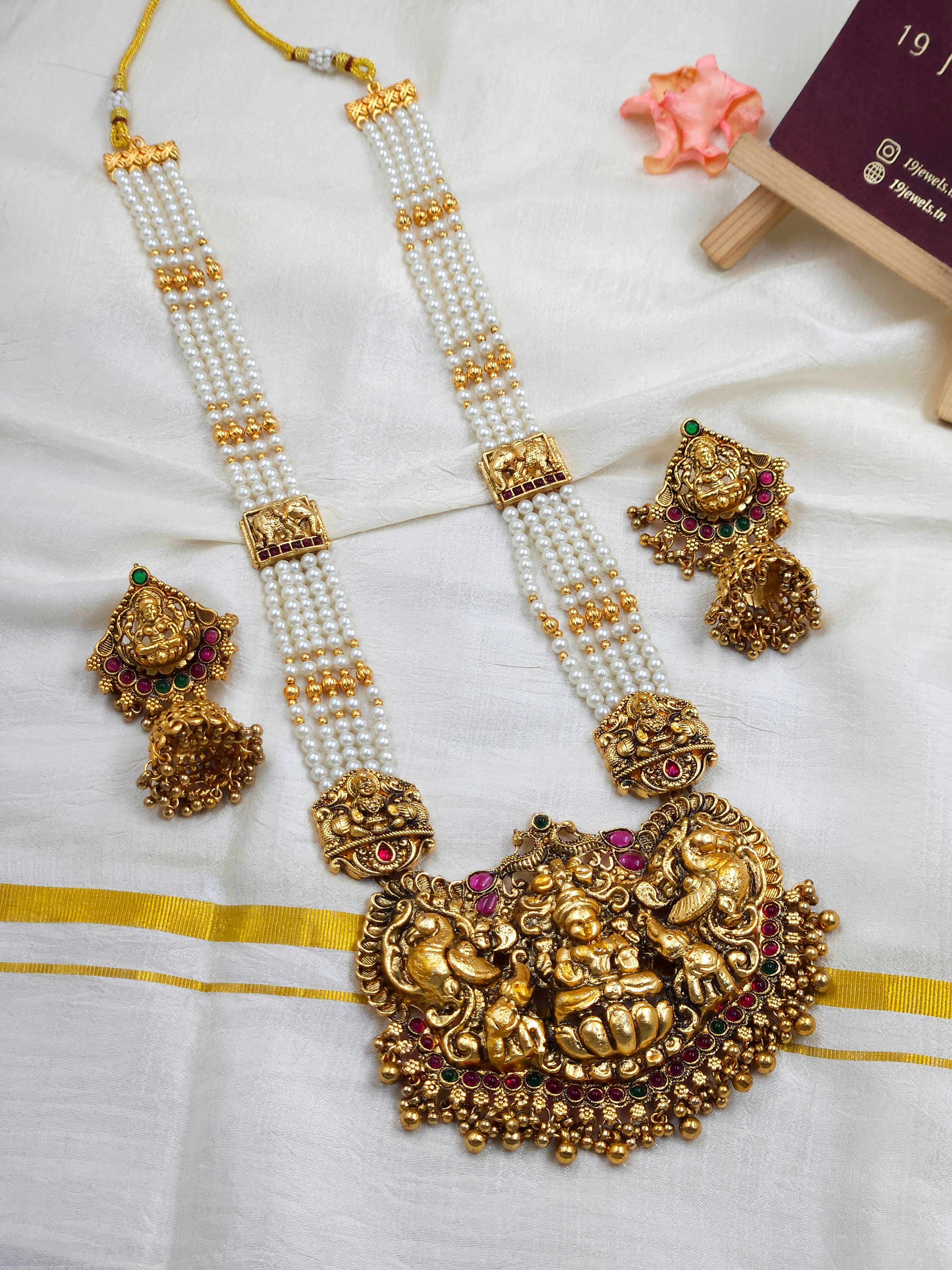 Pearl lakshmi mala N1245 – 19 Jewels