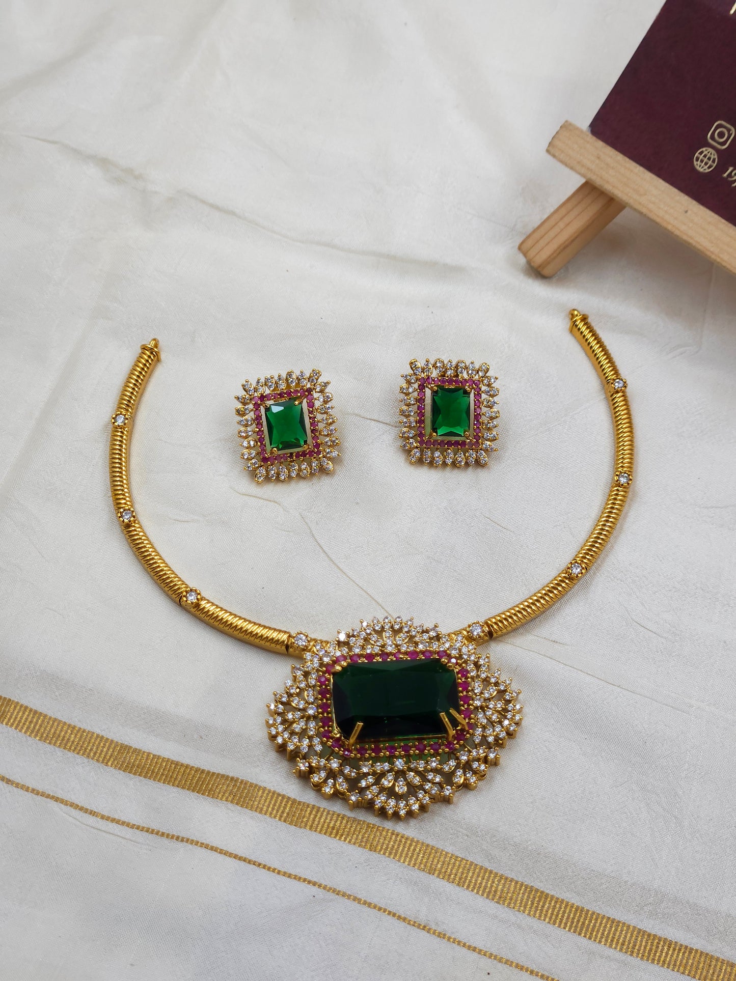 Hasli necklace N1521-B18