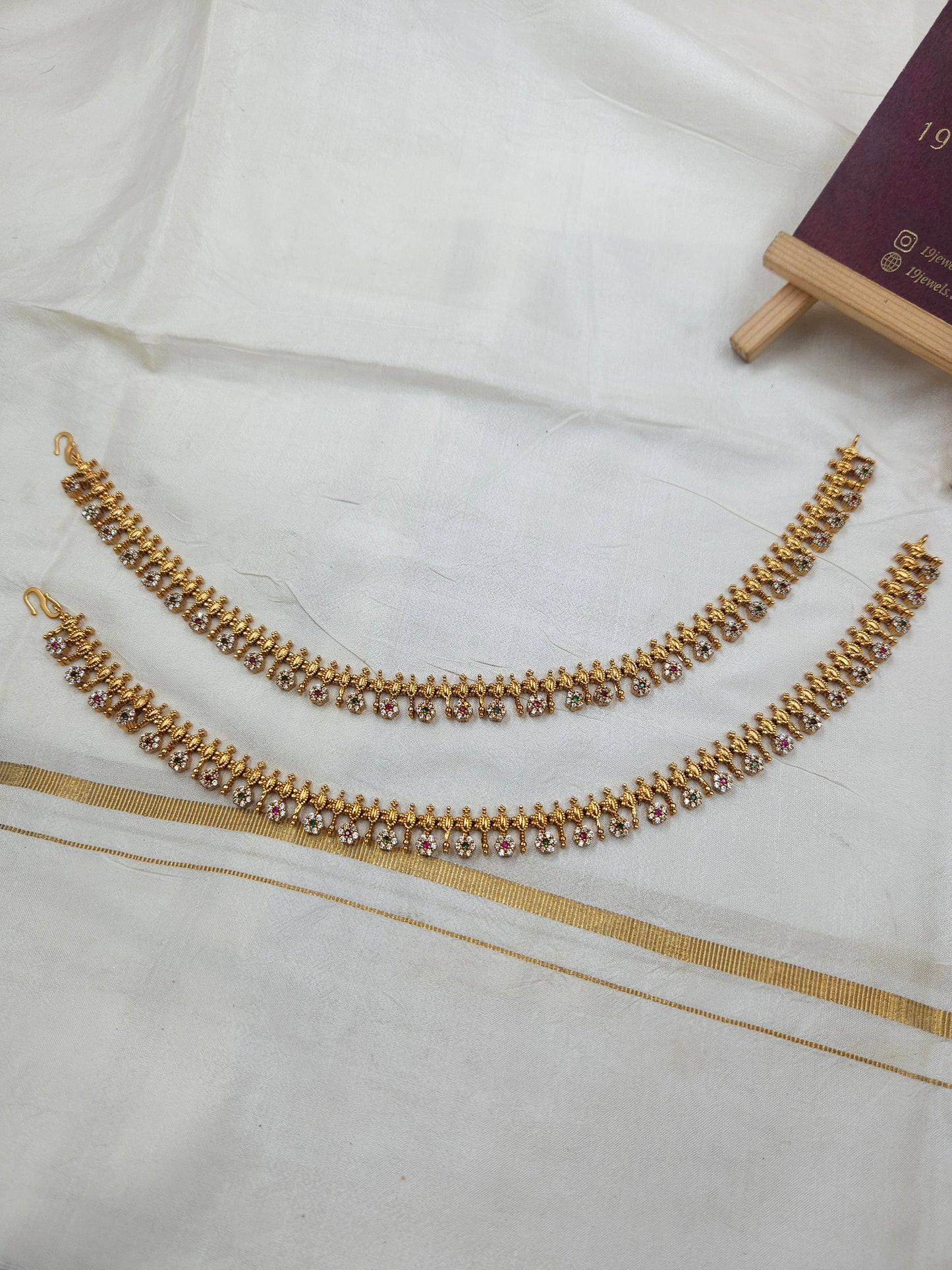 Antique Anklet An091-J2