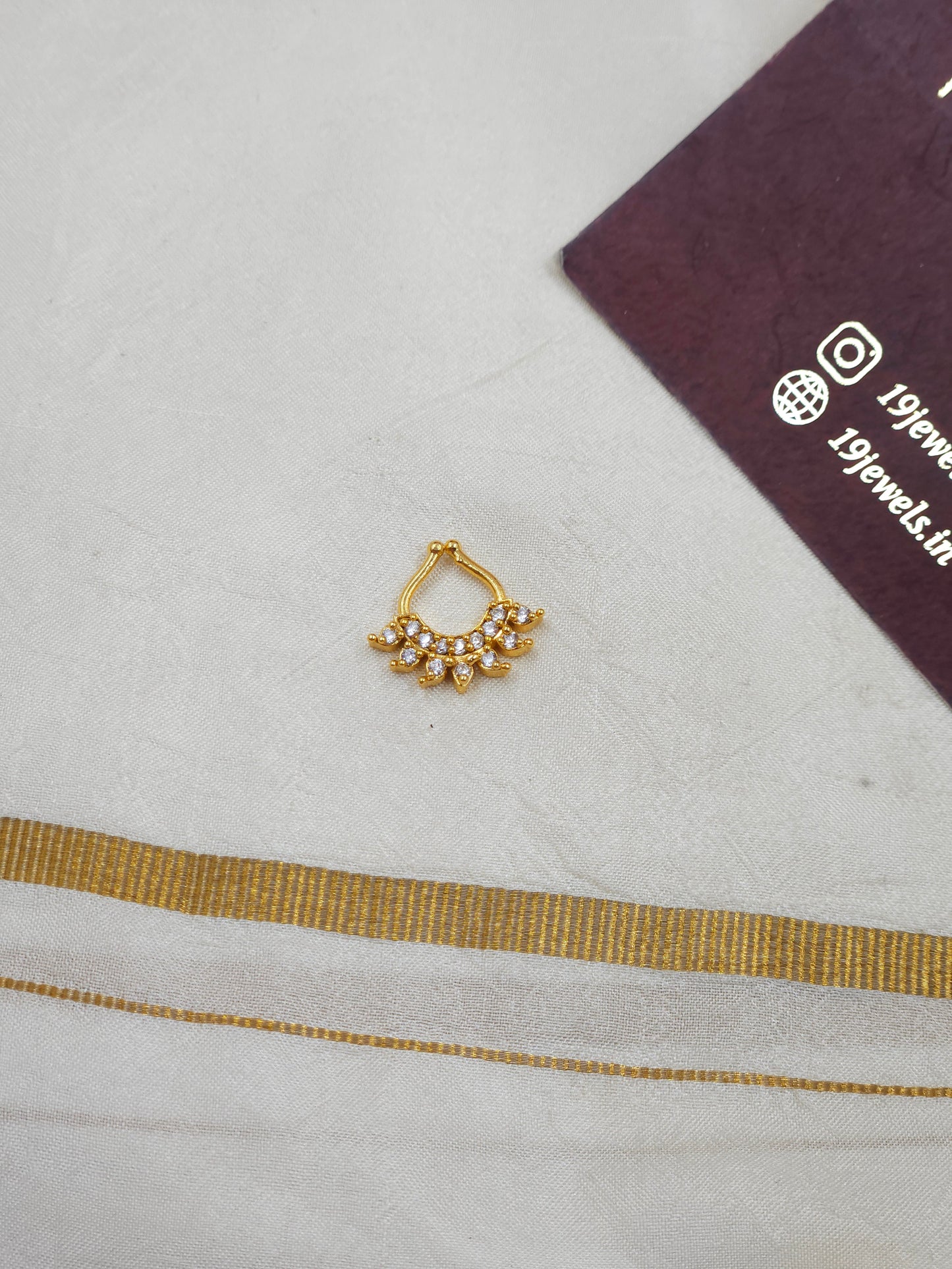 Nose pin 550