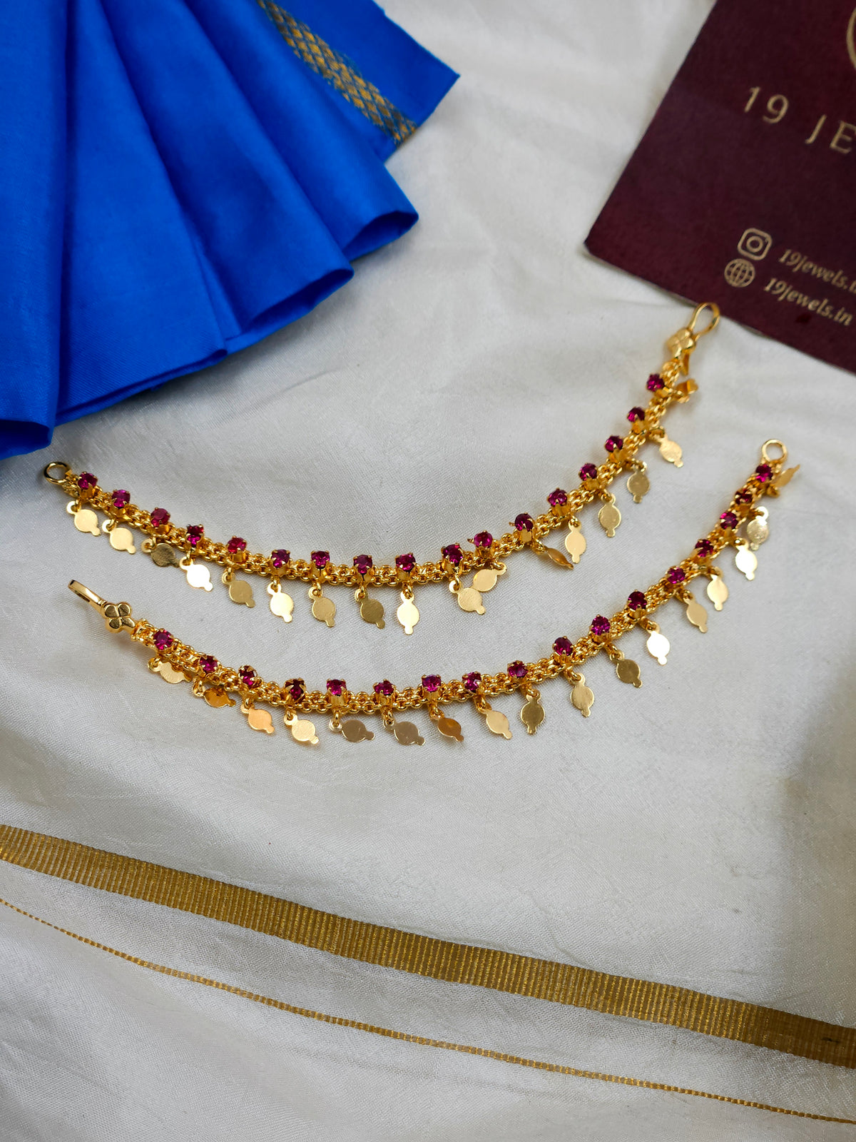 Ear chain Ea313