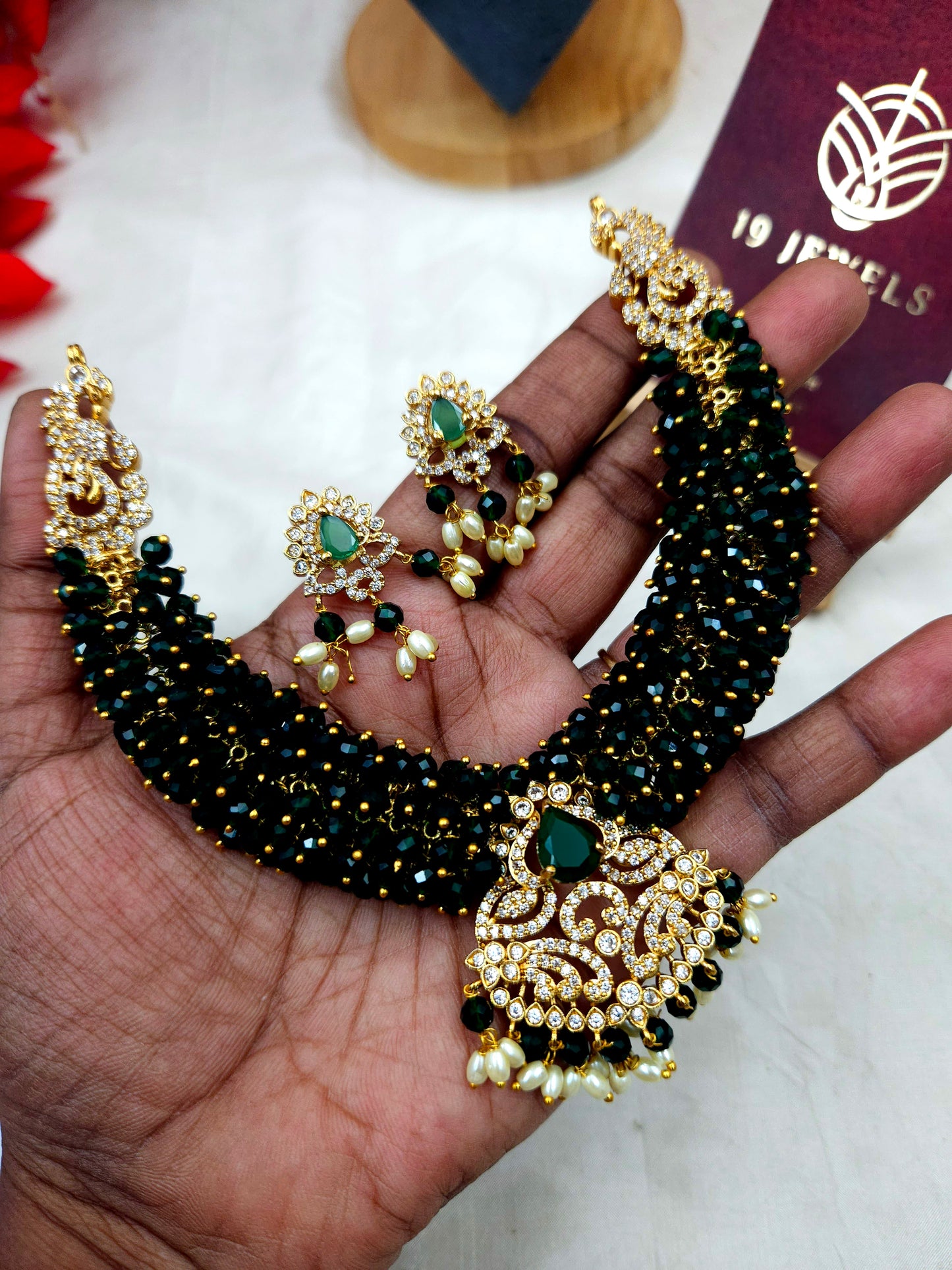 Premium green loreal necklace N1017
