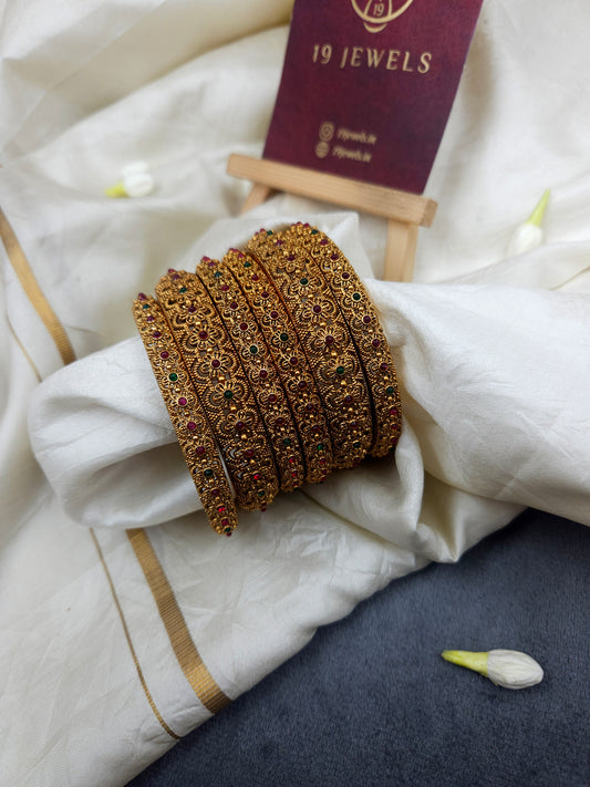 Floral bangle Bn106