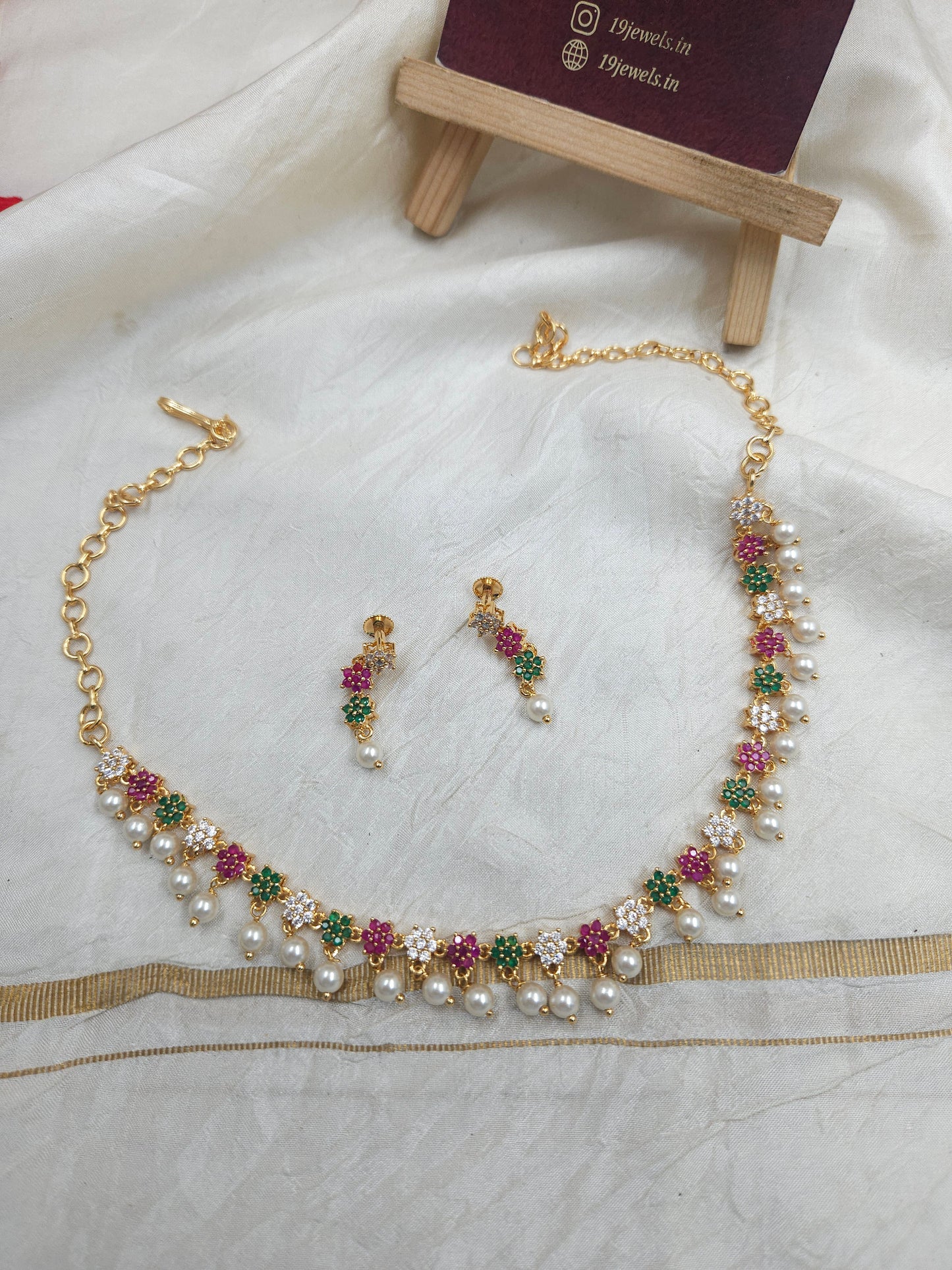 Multi colour pearl necklace N505