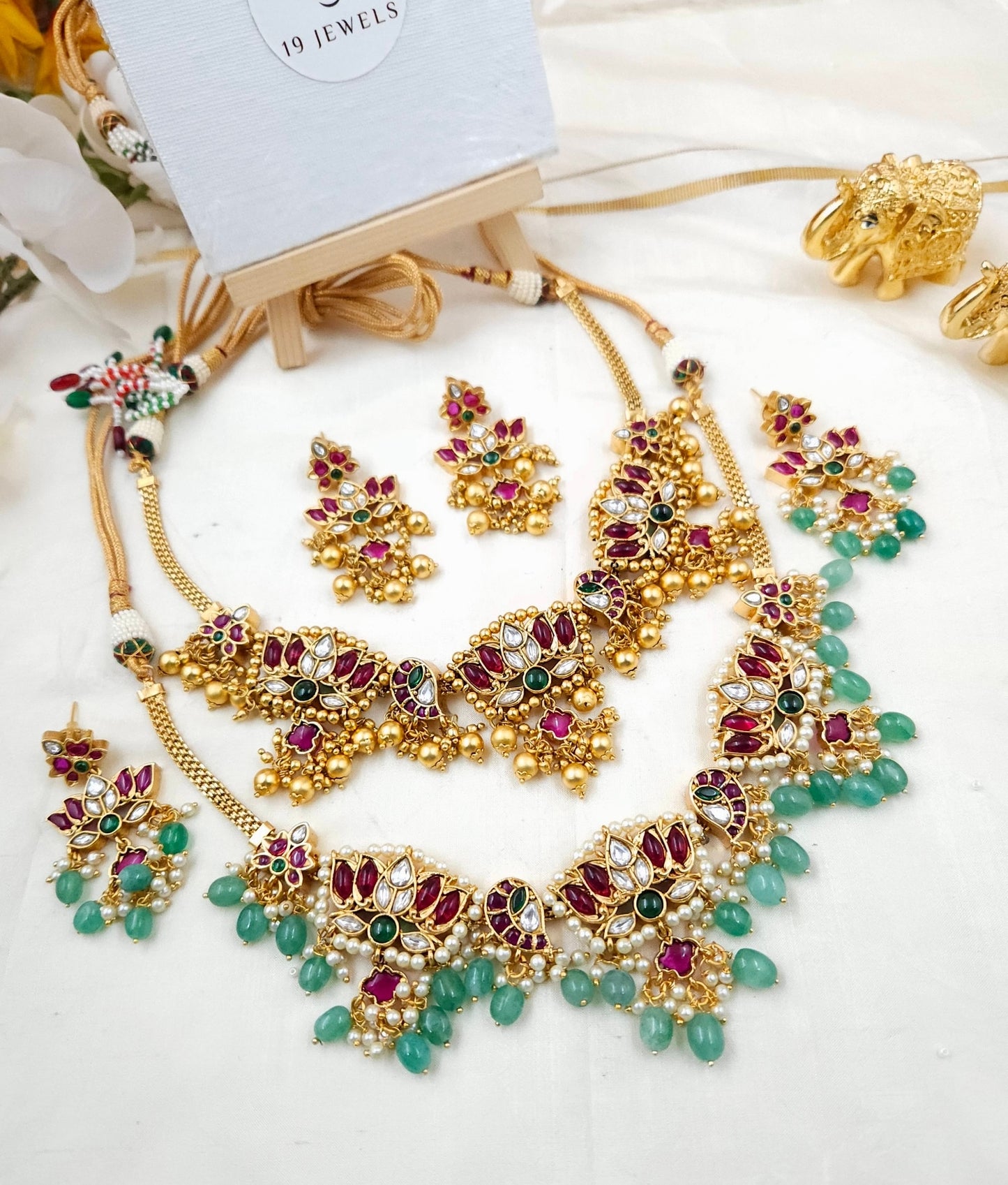 Brass lotus choker N534