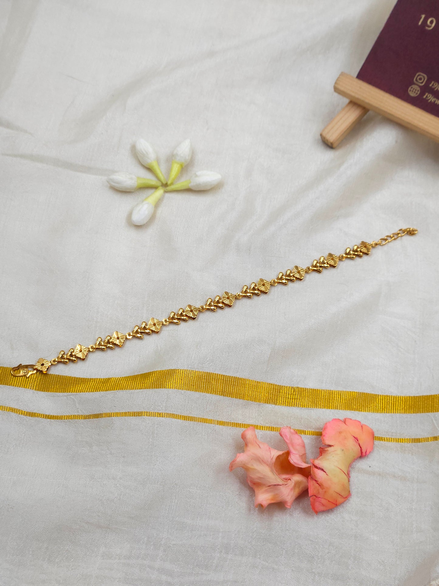 Gold alike Bracelet Bn207