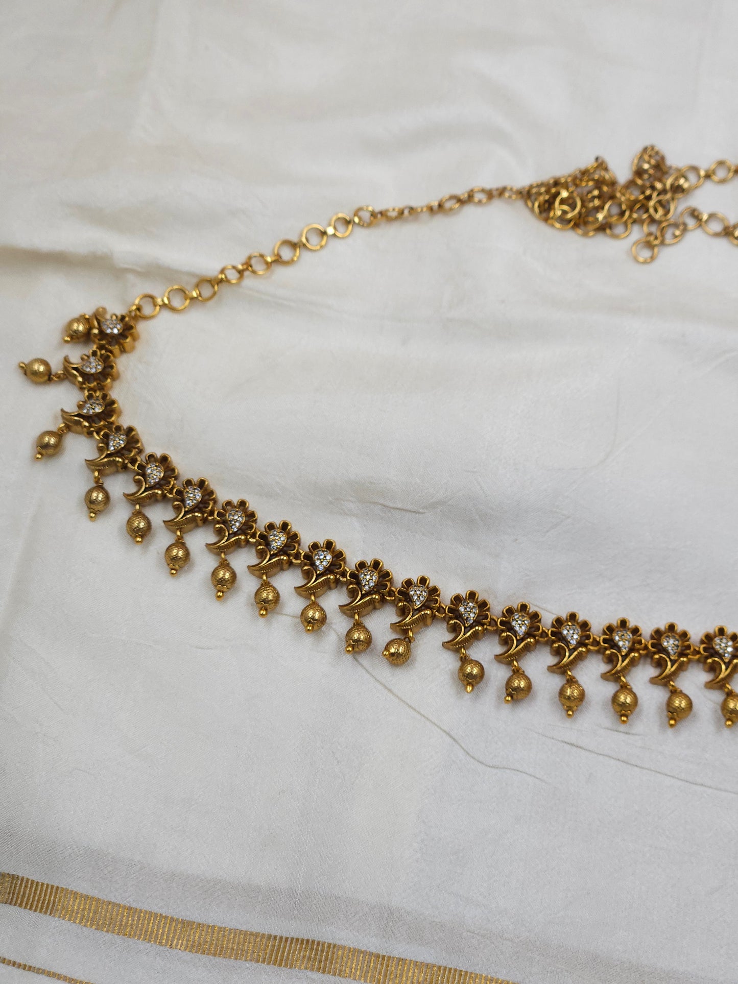 Antique Hip chain Hb320
