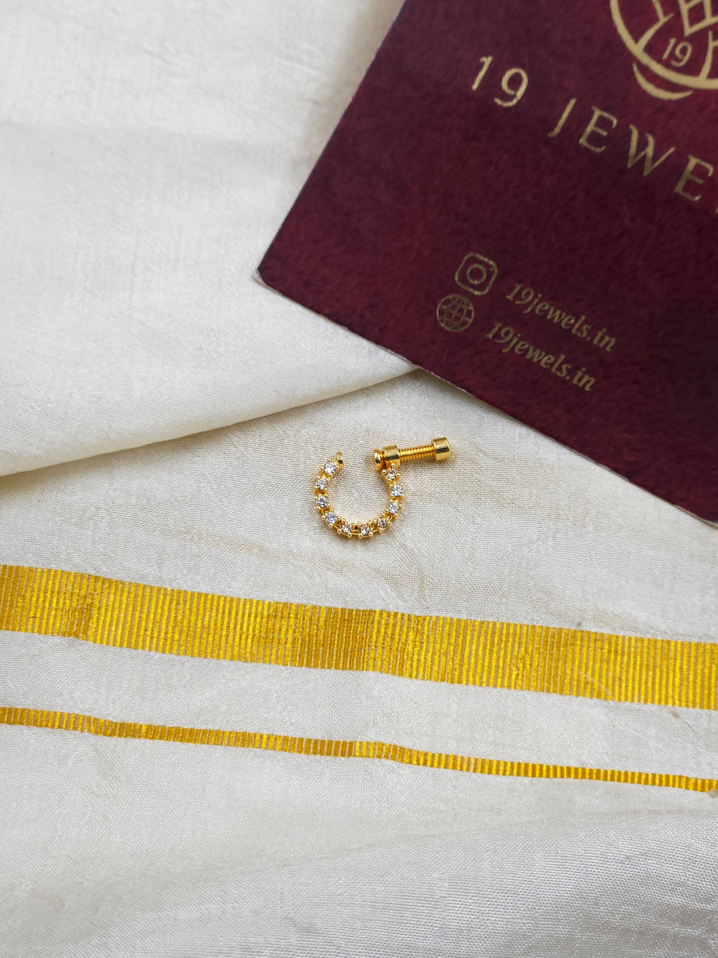 Nose pin 444-J4
