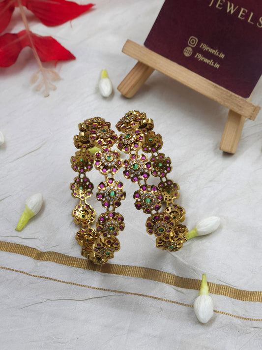 Premium cz floral kempu stone bangle Bn139