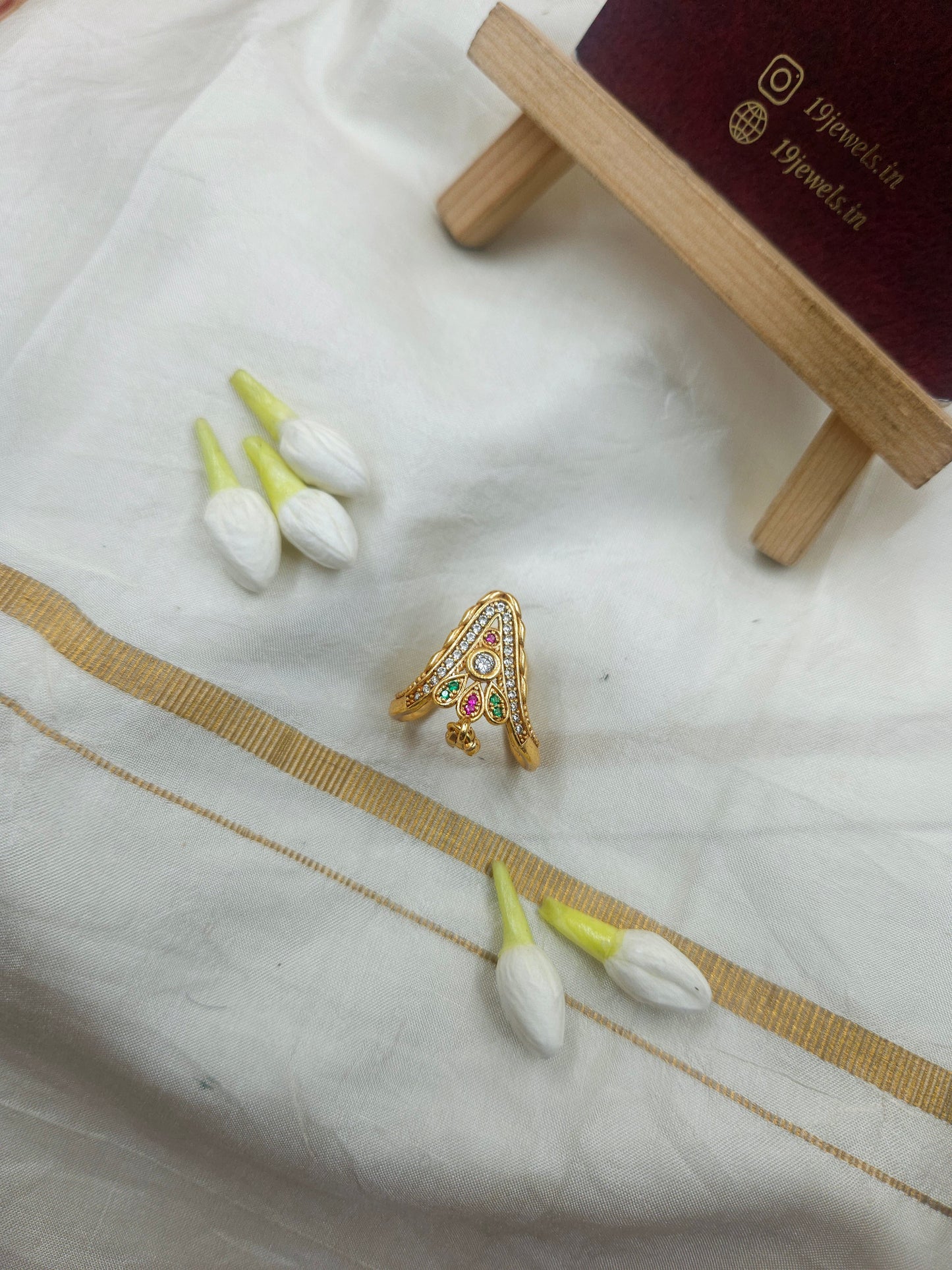 Premium gold alike vangi type finger ring Fg013
