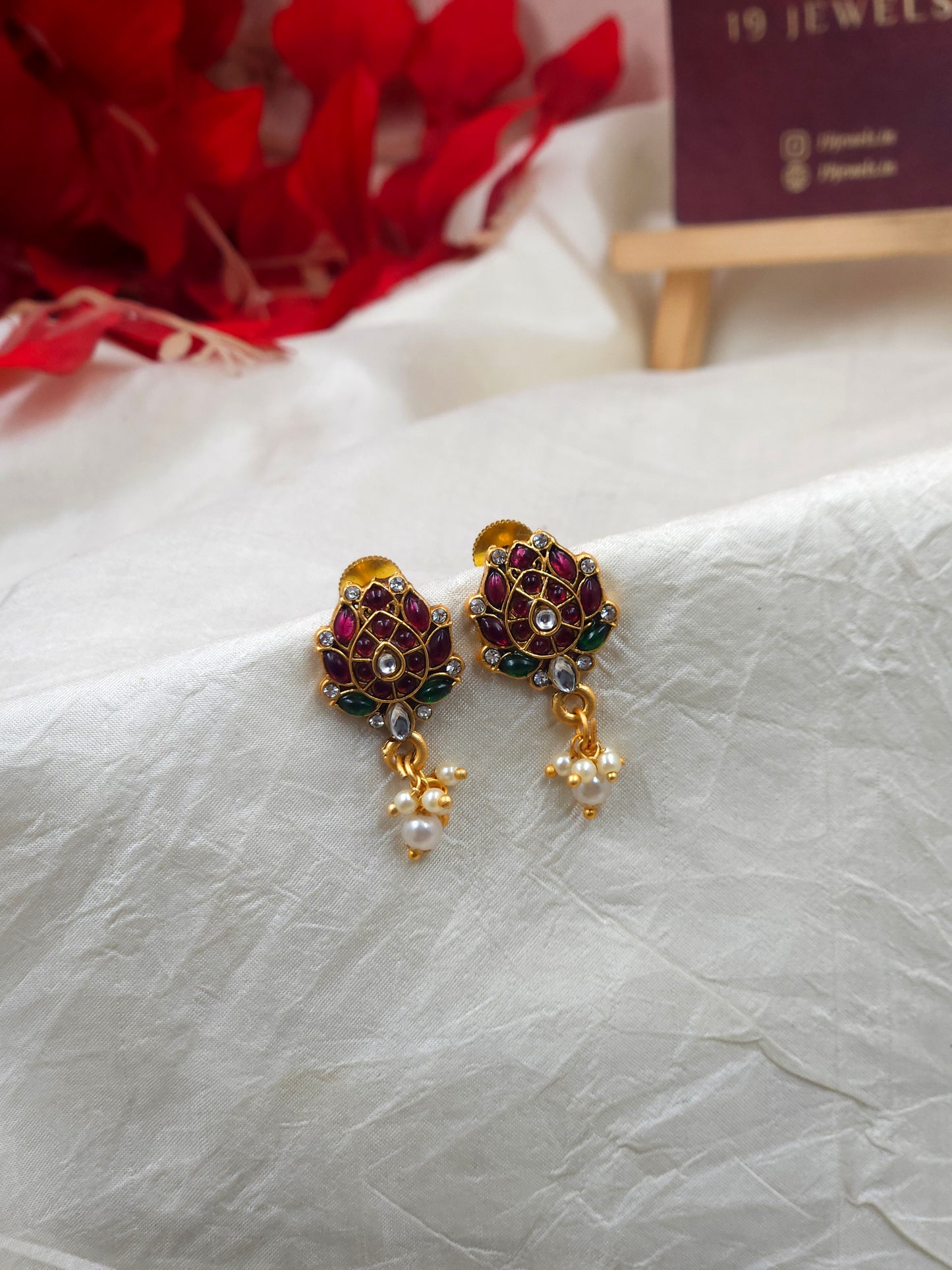 Lotus earring Jm217