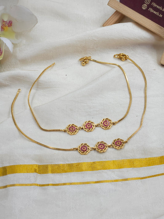 Floral charm anklet An073