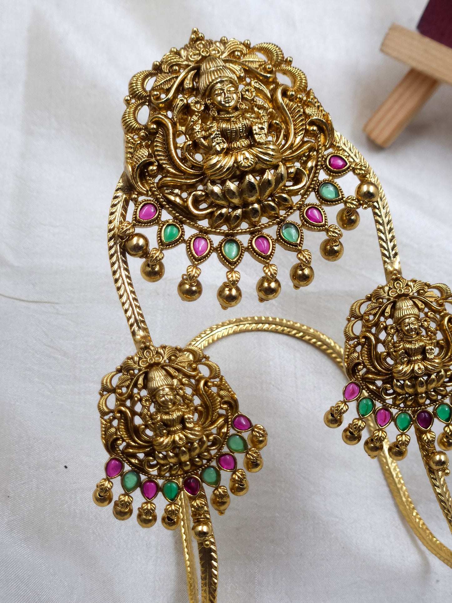 Premium antique Vangi Vn041