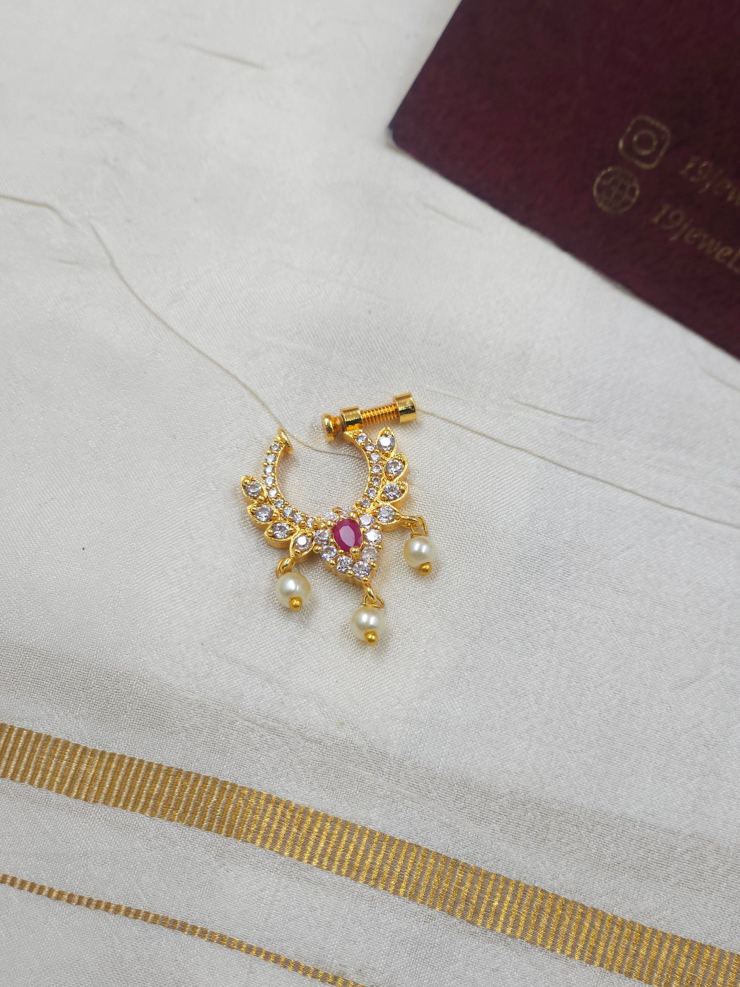 Nose pin 509-J4