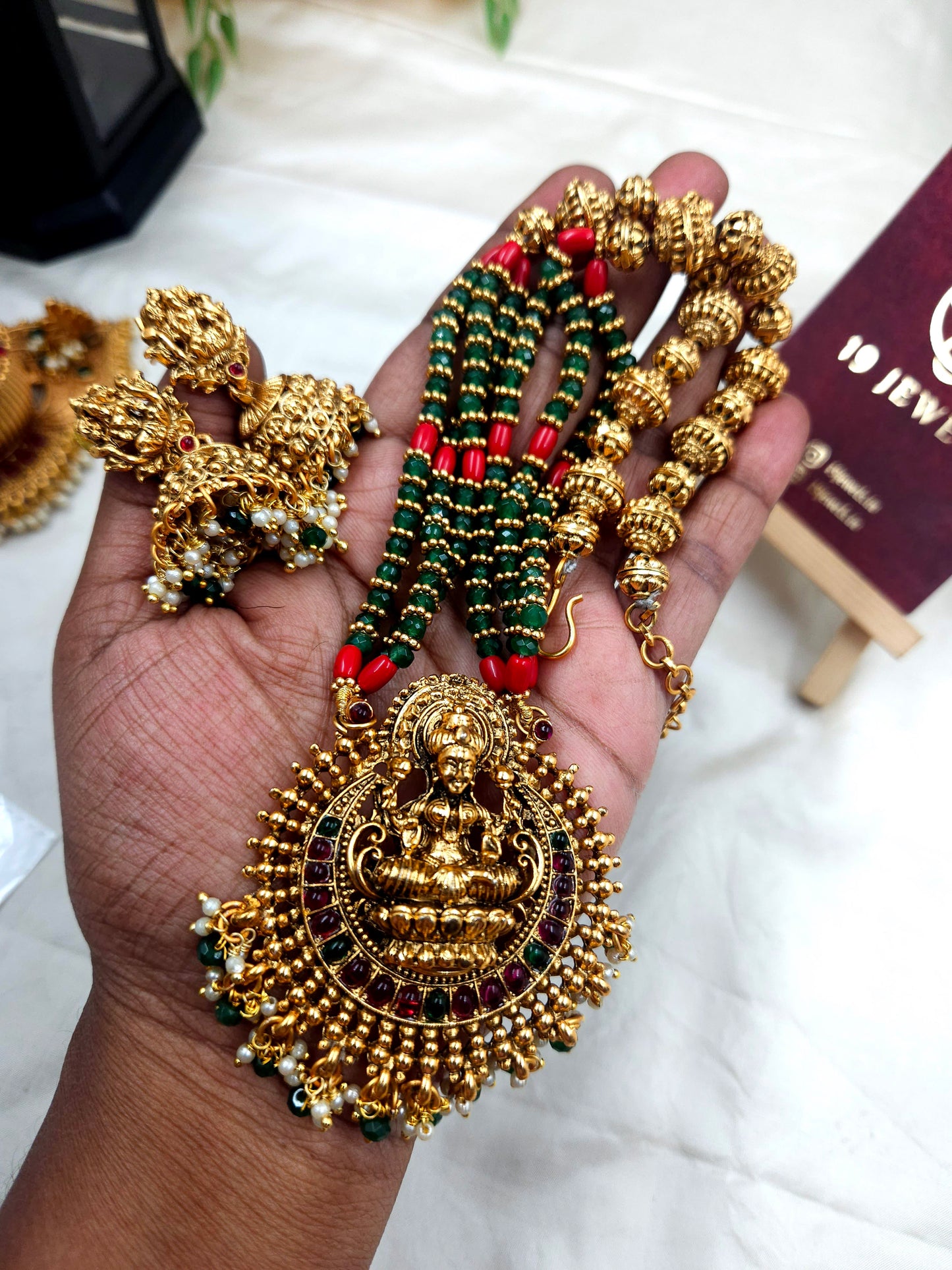 Lakshmi emerald coral haram N739 I