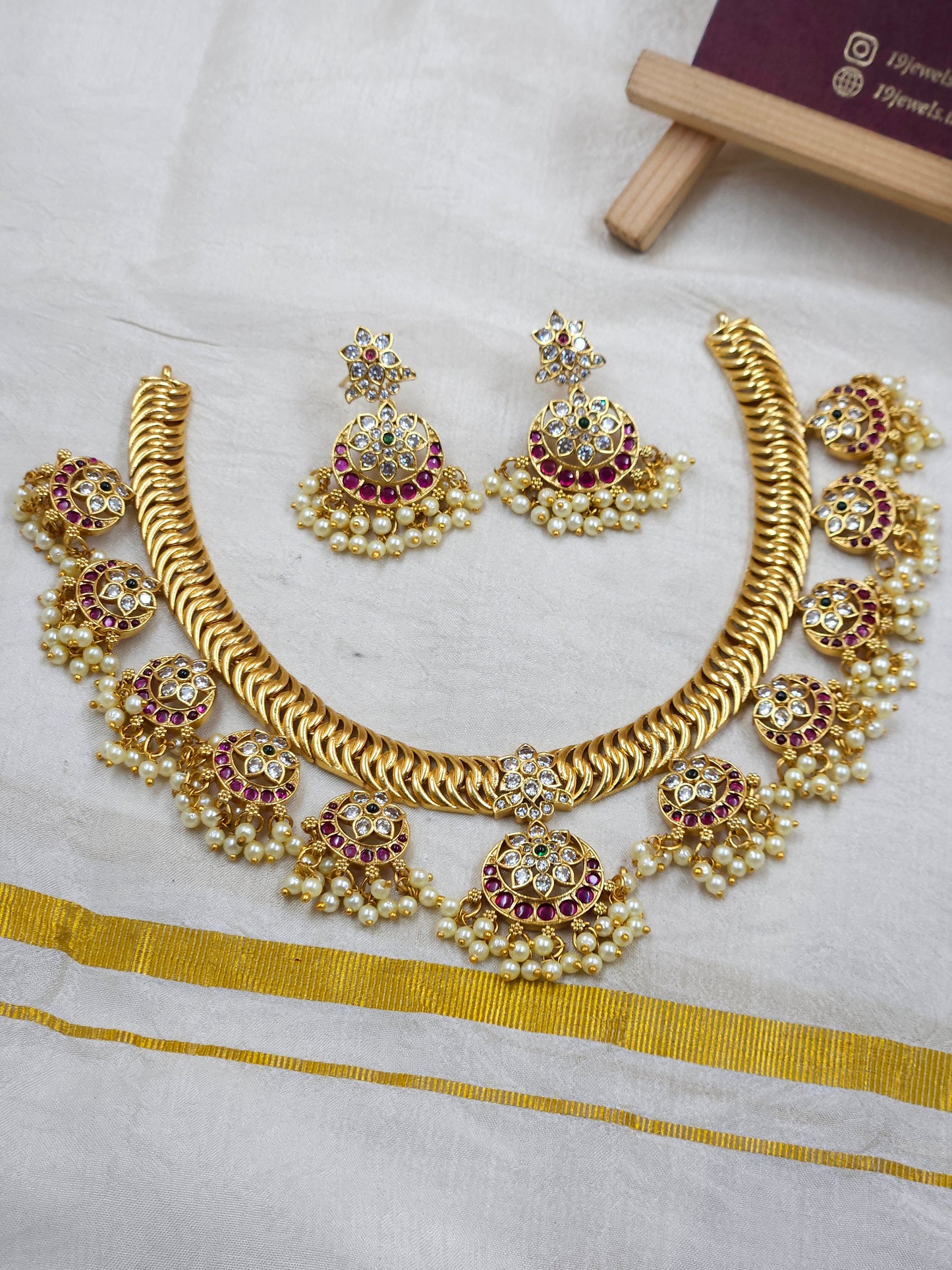 Heritage style premium Necklace N1453-B18
