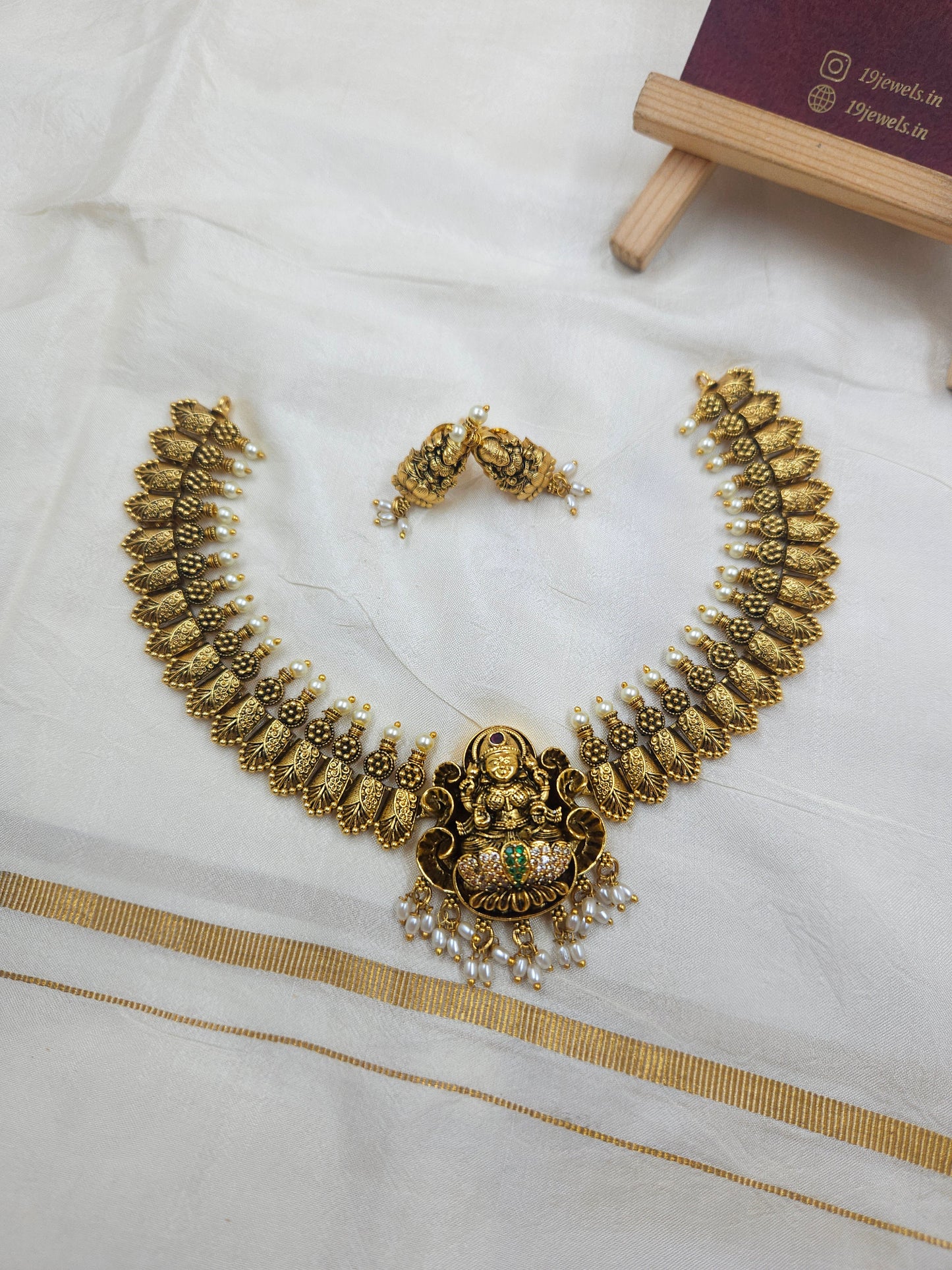 Necklace N1510-B2