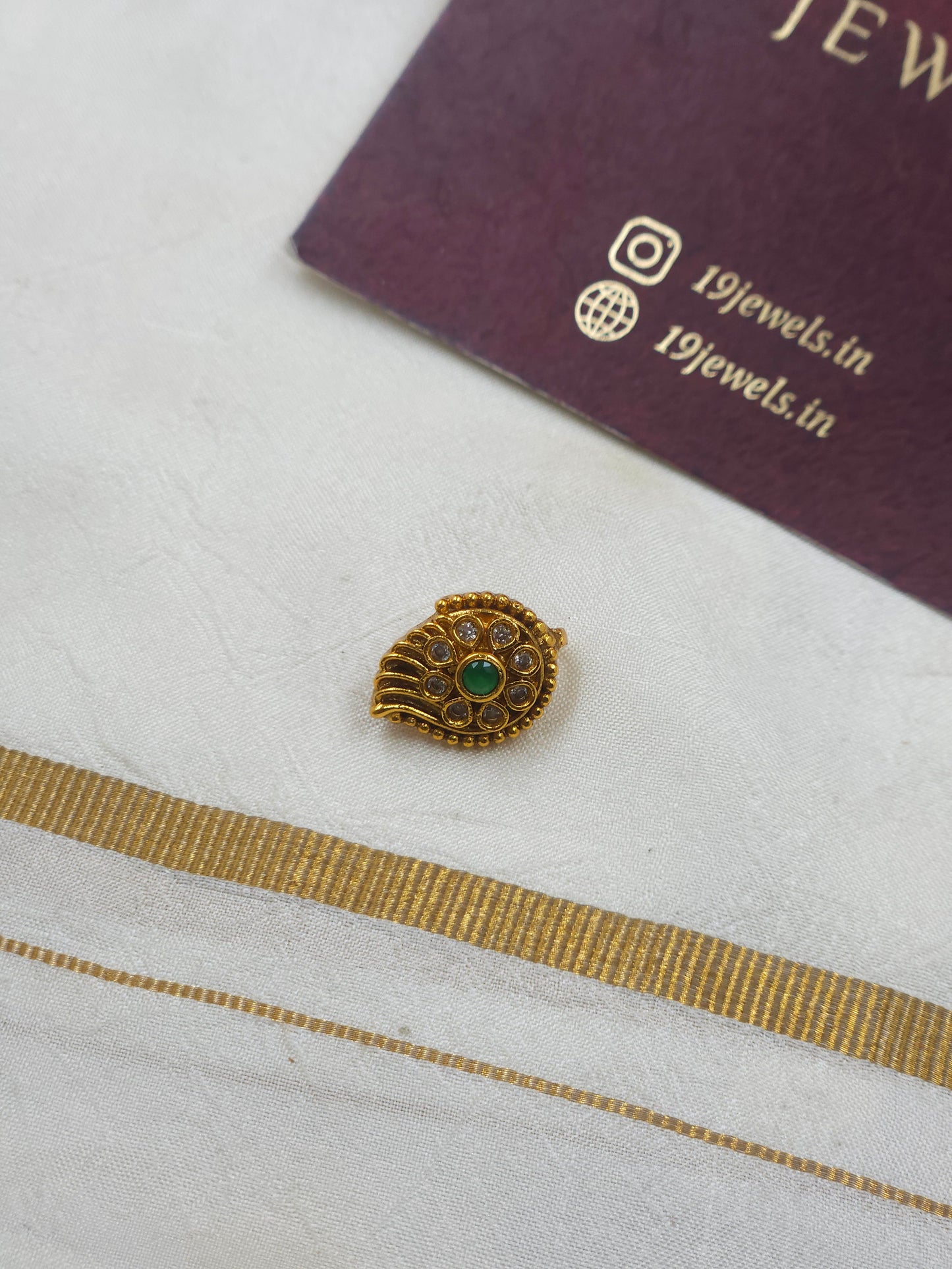 Nose pin 526