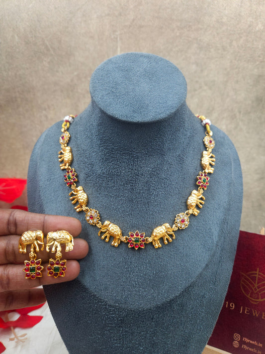 Elephant floral necklace N1064