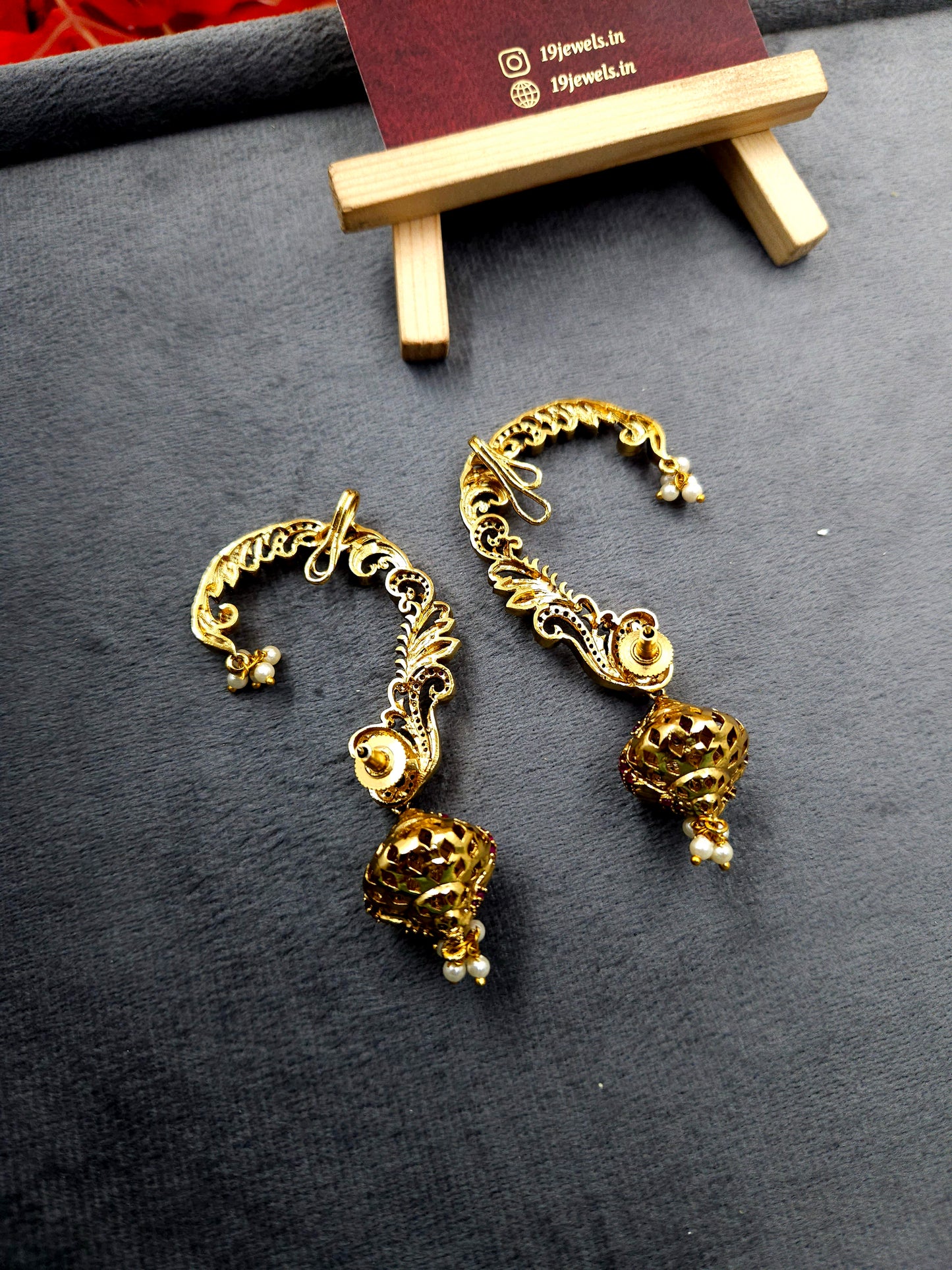 Cz premium ear top with cuff Jm186