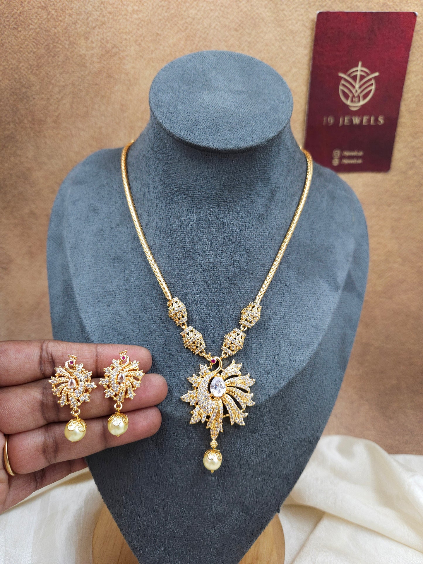 Peacock necklace N1496-B1