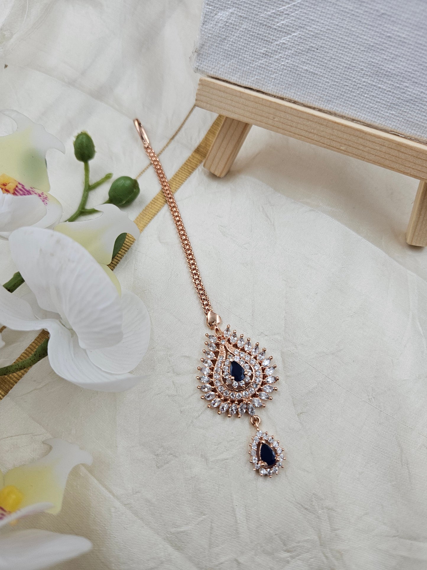 Rose gold ad tikka t079