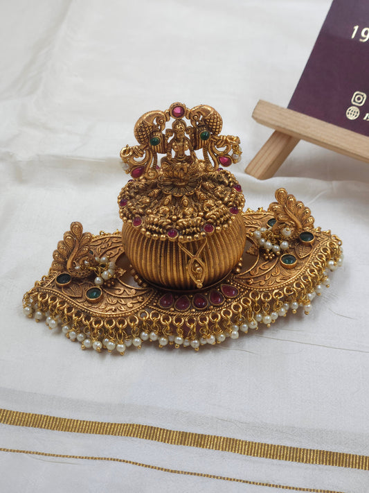 Sindhoor dabbi Hr402