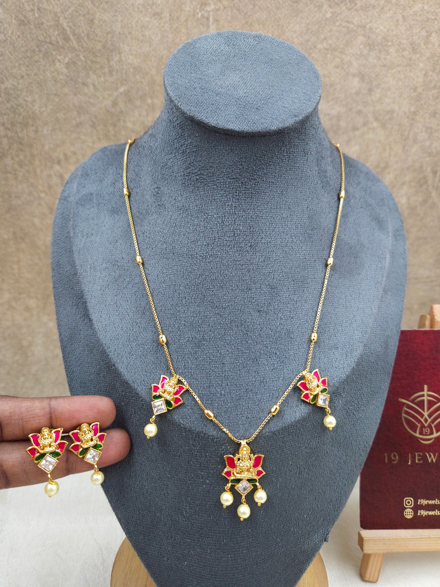 Invisible Necklace N1392