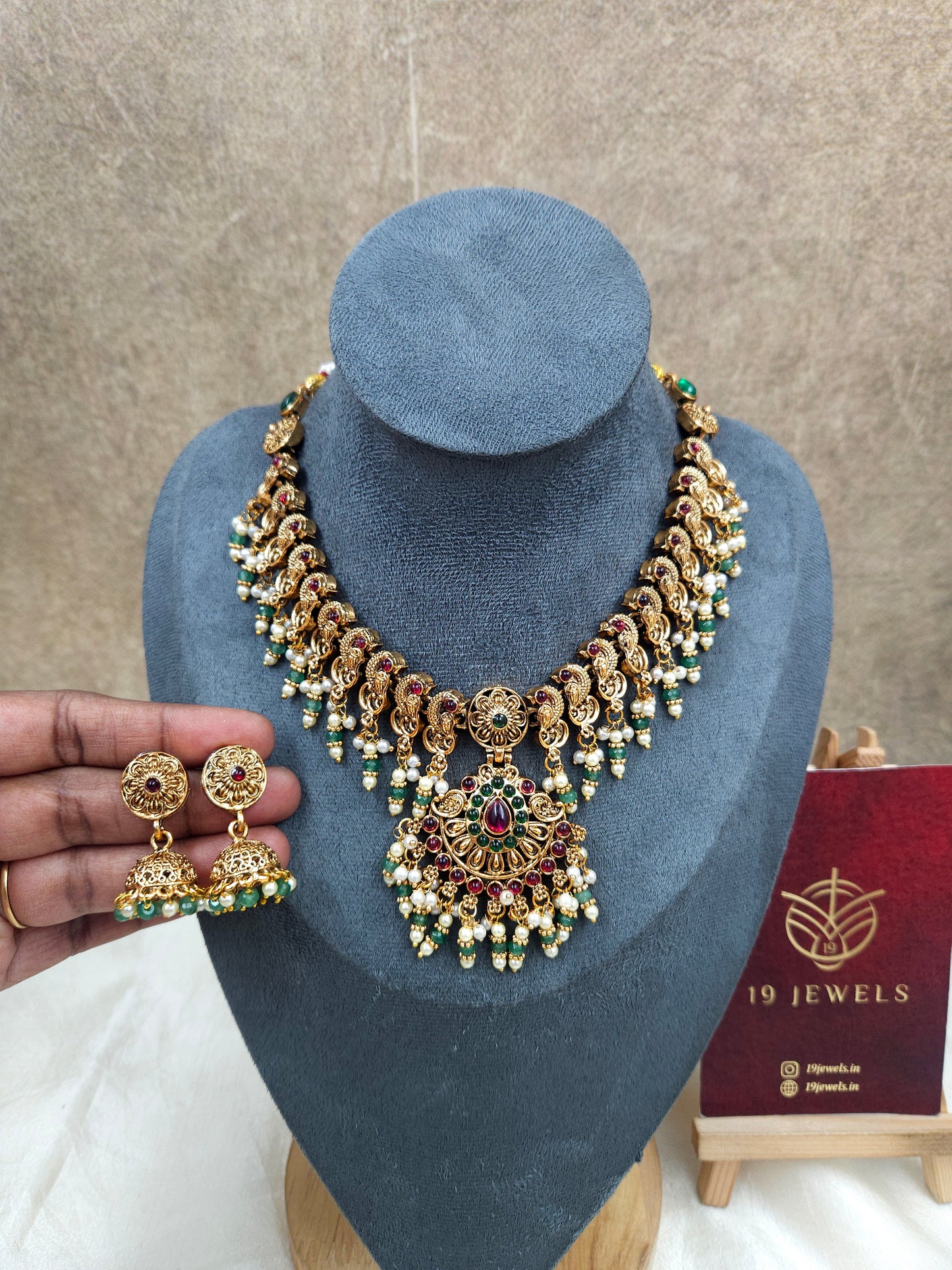 Gutapussalu necklace set N1293-A15